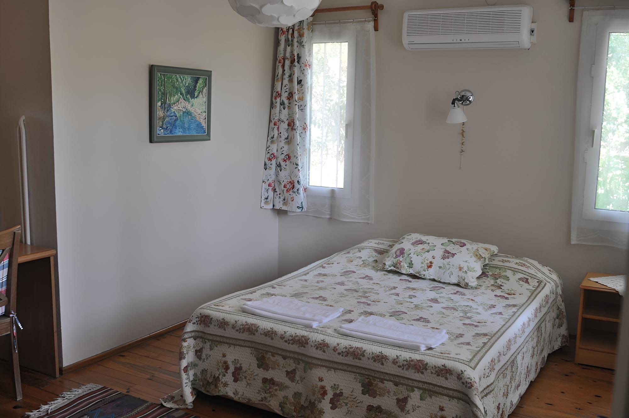 Standard Triple Room photo 2