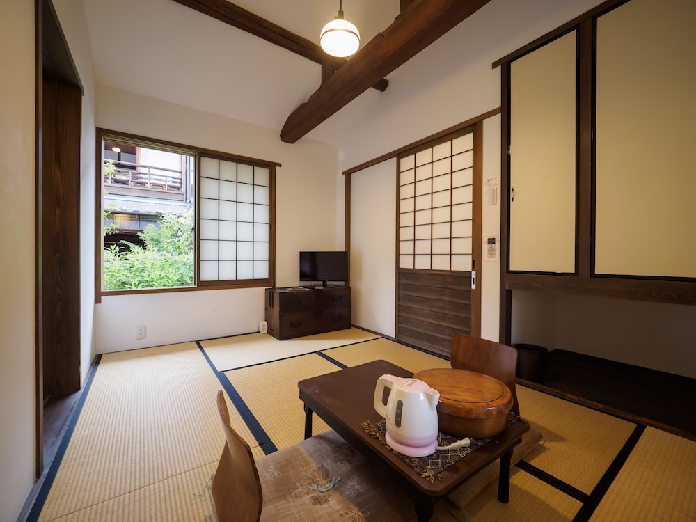 Japanese Western Room, Private Bathroom photo 3