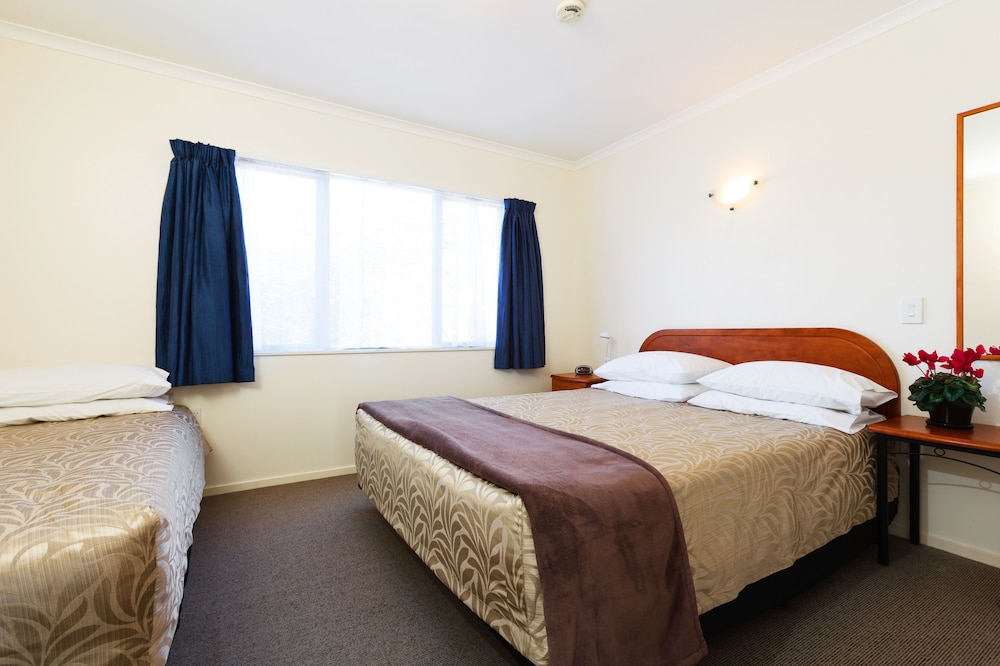 Executive Suite, 1 Bedroom, Non Smoking, Kitchenette photo 1
