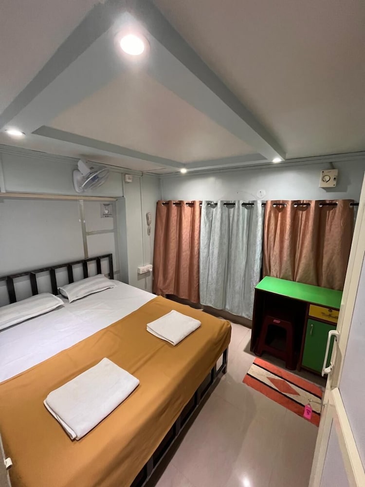 Basic Double Room photo 1