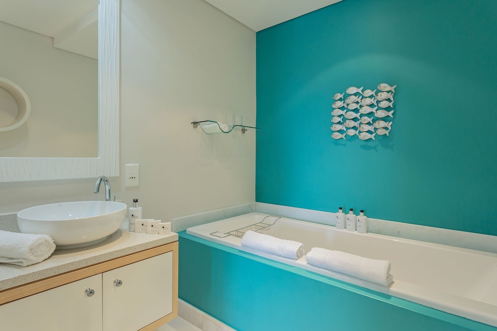 Non-Sea Facing Room - Photo 2