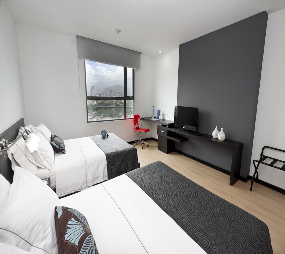 Superior Twin Room, Multiple Beds - Photo 5