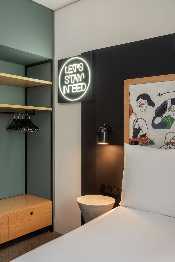 Superior Room, 1 Queen Bed - Photo 5