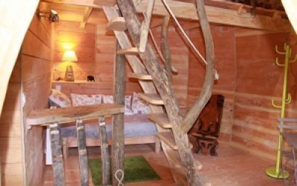 Tree House (Hut on Stilts) photo 1
