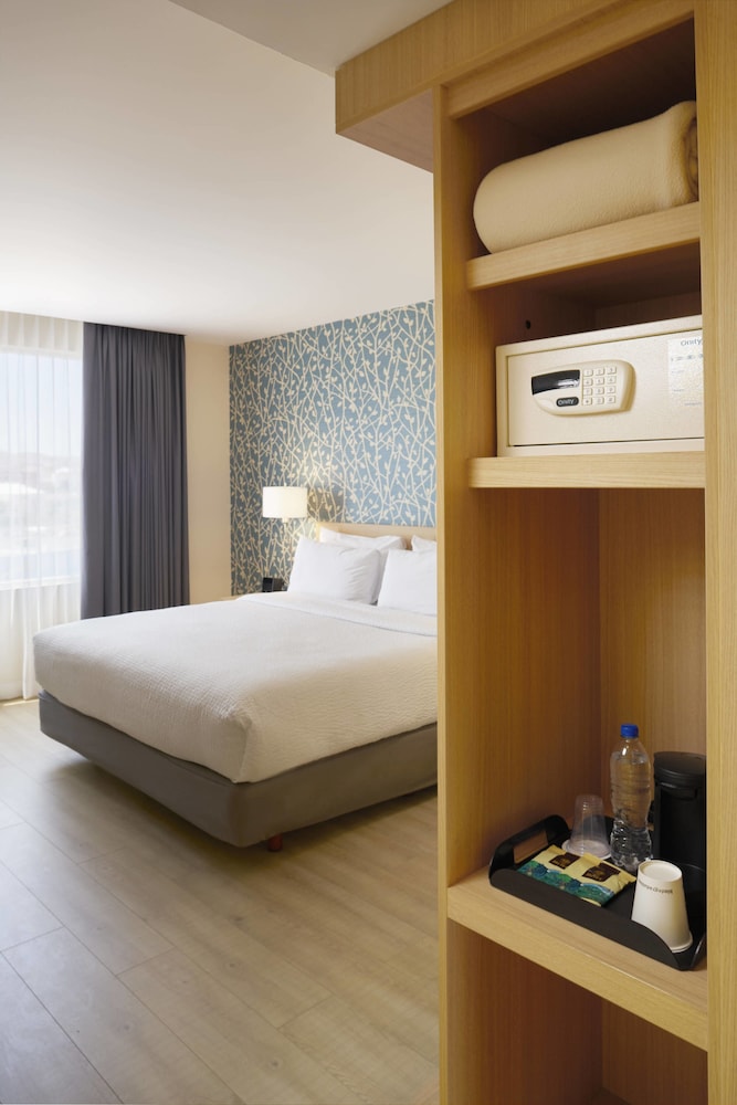 Room, 2 Double Beds photo 3