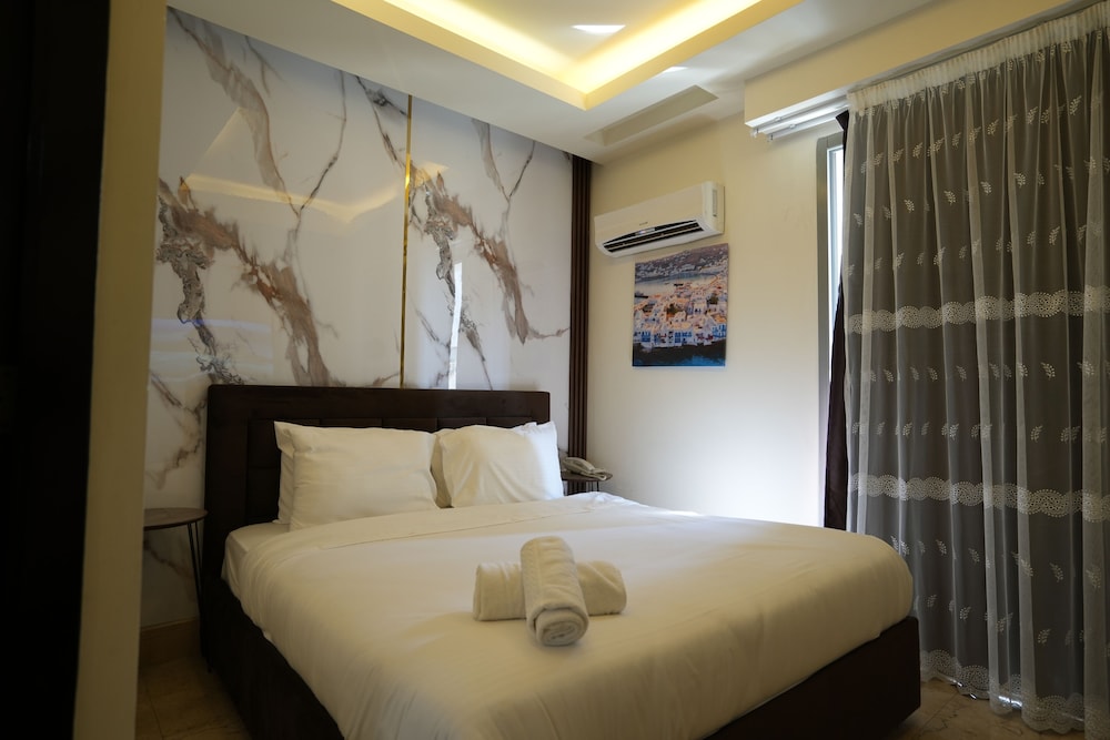 Standard Double Room, City View