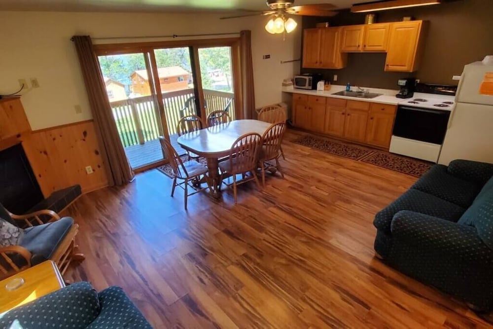 Wolf Villa-2 Bedroom Wolf Villa in Voyageurs National Park photo 1