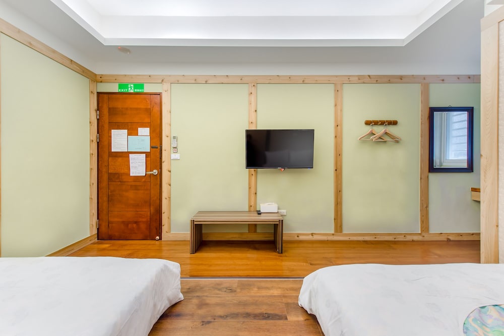 Comfort Quadruple Room - Photo 6