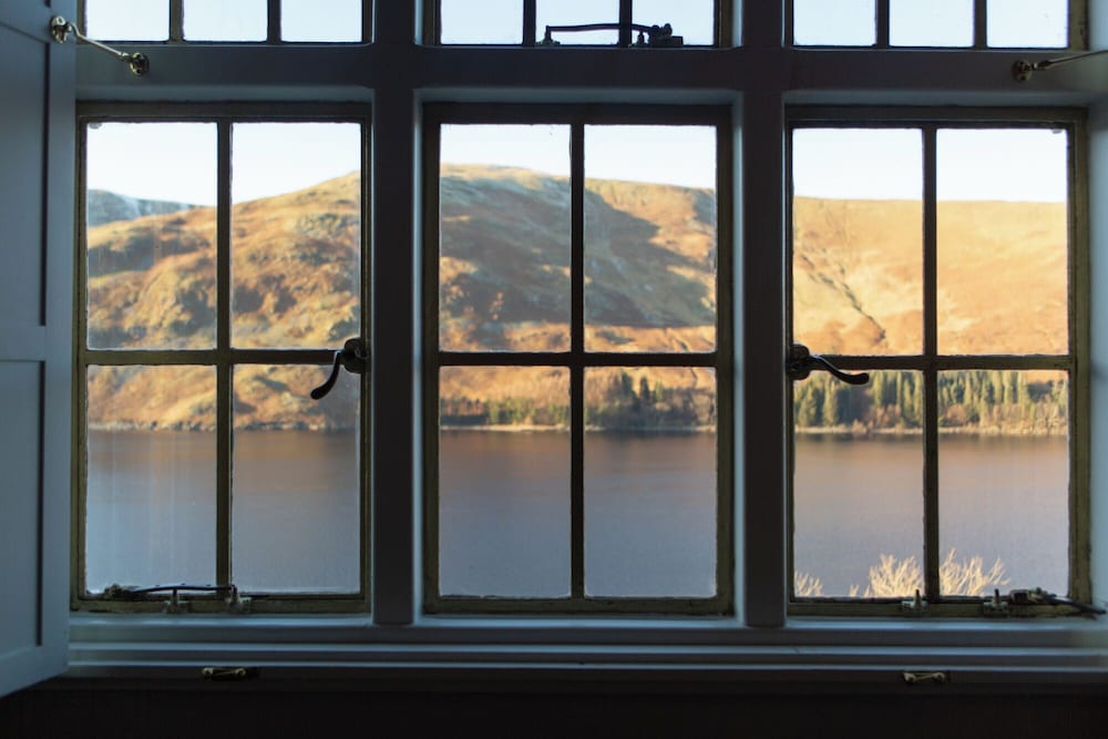 Room, Lake View
