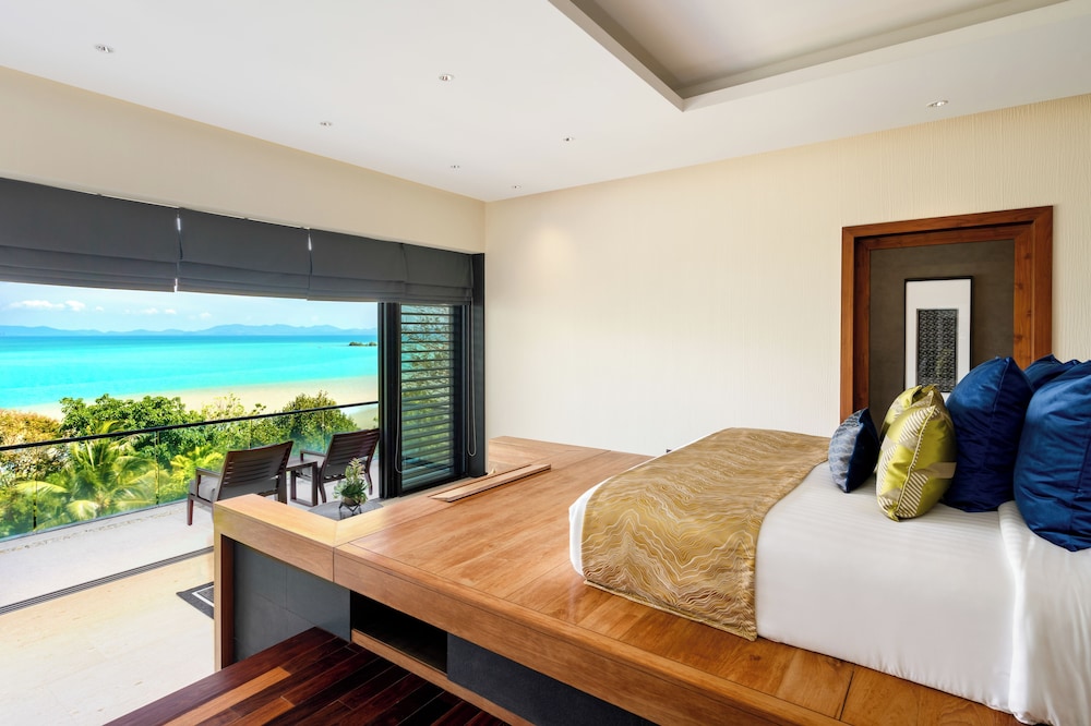 Luxury Villa photo 1