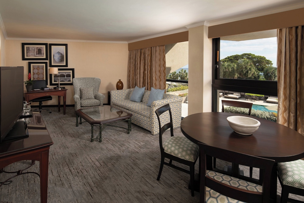 Club Suite, 1 Bedroom - Photo 5