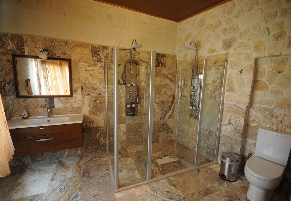 Suite, Balcony - Photo 2