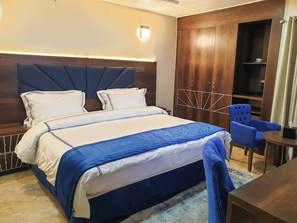 Deluxe Room - Photo 1
