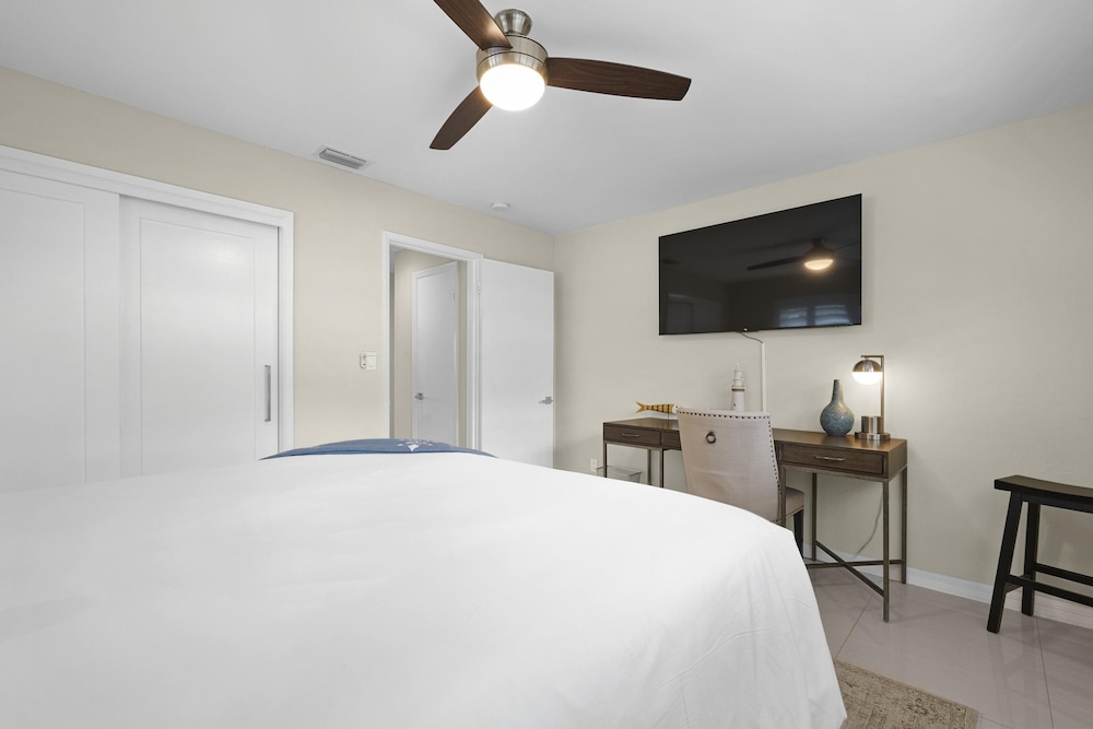 Relax in Luxury - 3 Bed 2 Bath Oasis With Pool, Foto 40