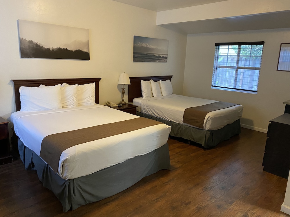 Standard Room, 2 Queen Beds