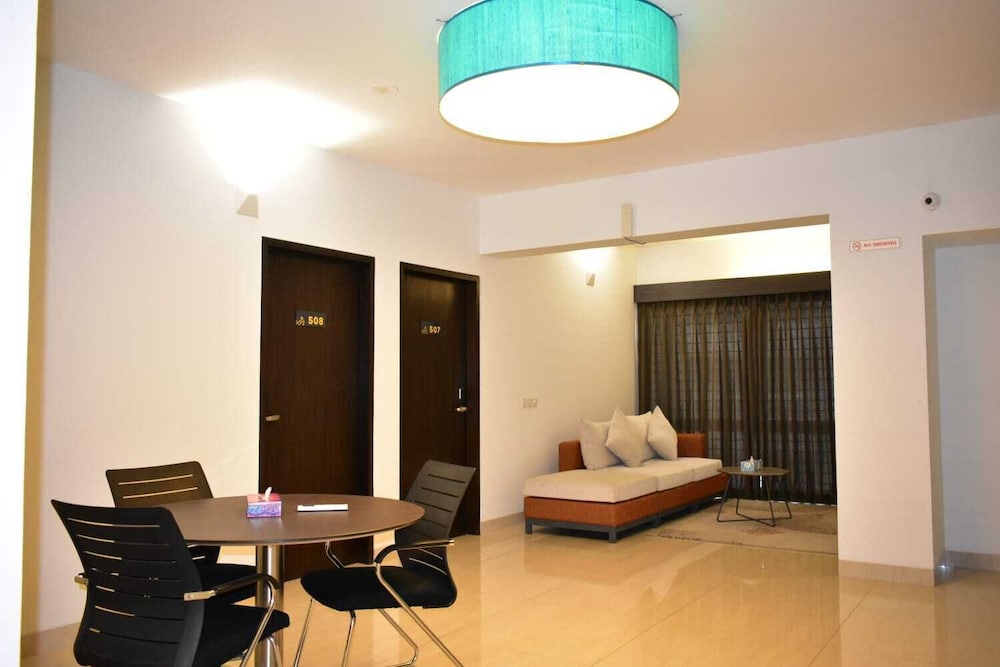 Business Studio Suite photo 3