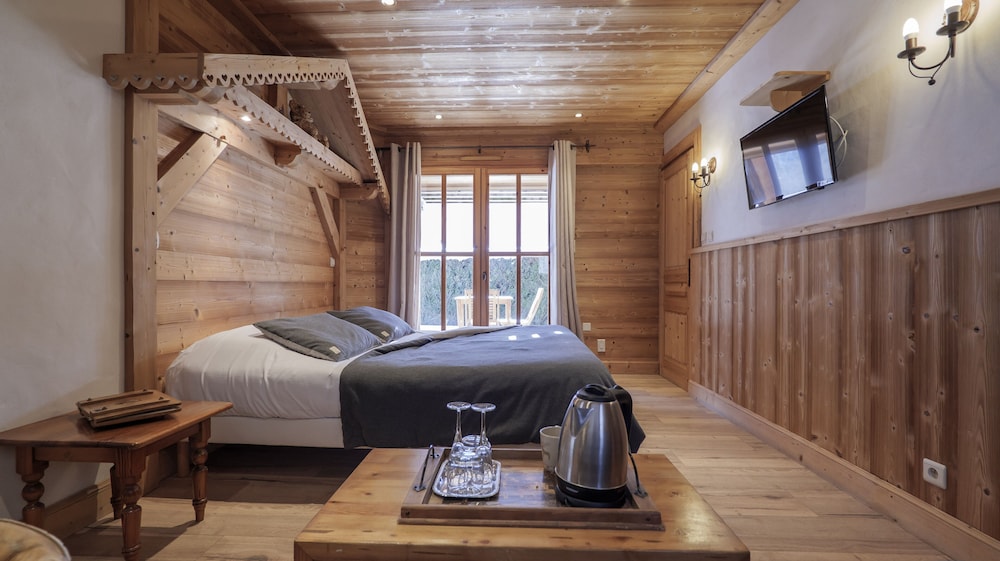 Superior Double Room (Mont Blanc) - Photo 4