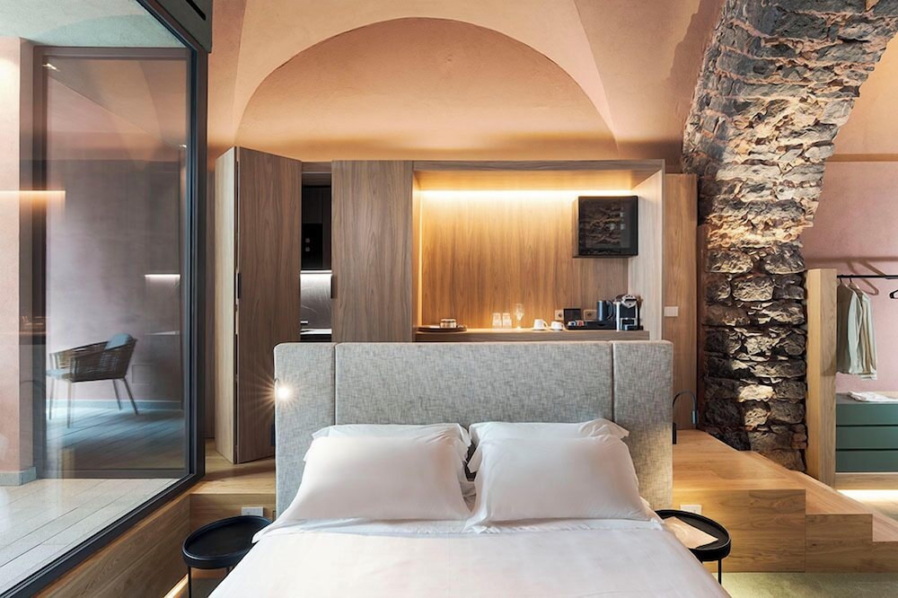 Luxury Condo, 1 Bedroom photo 3