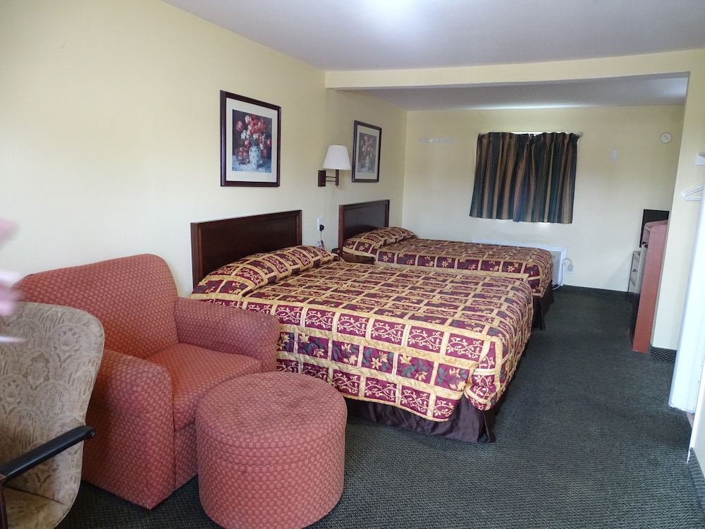 Standard Double Room, 2 Queen Beds photo 1