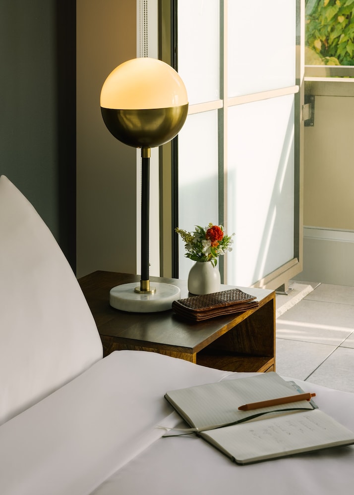 Room, 1 King Bed, Terrace photo 2