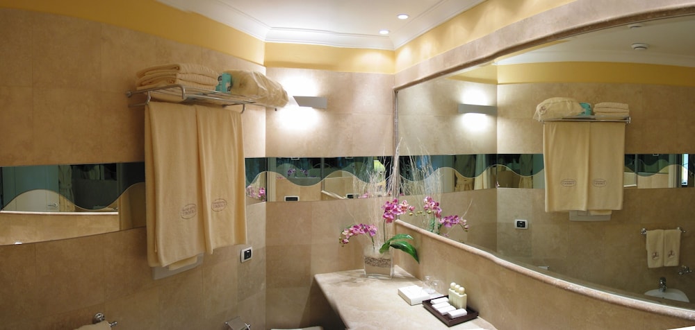 Classic Twin Room, Park View - Photo 7