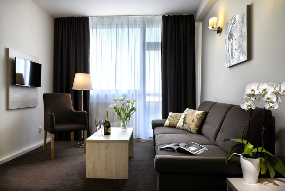 Classic Apartment, City View photo 1