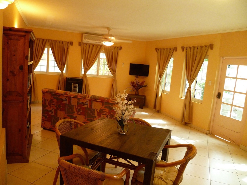 Executive Suite photo 3
