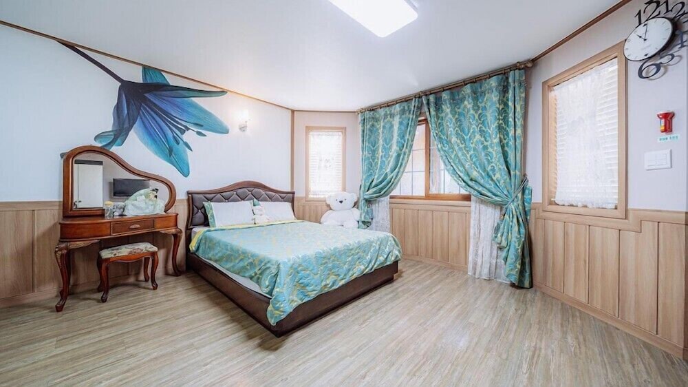 Room (Miel) - Photo 1