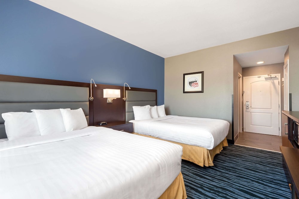 Business Double Room - Photo 4