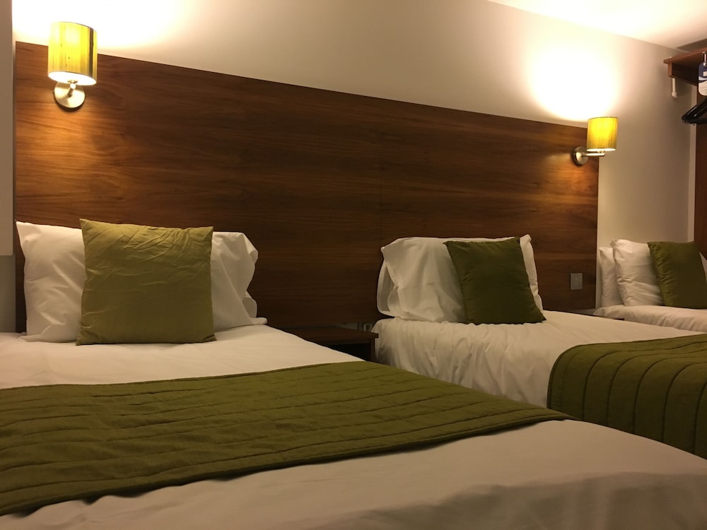 Triple Room, Ensuite (3 Adults)