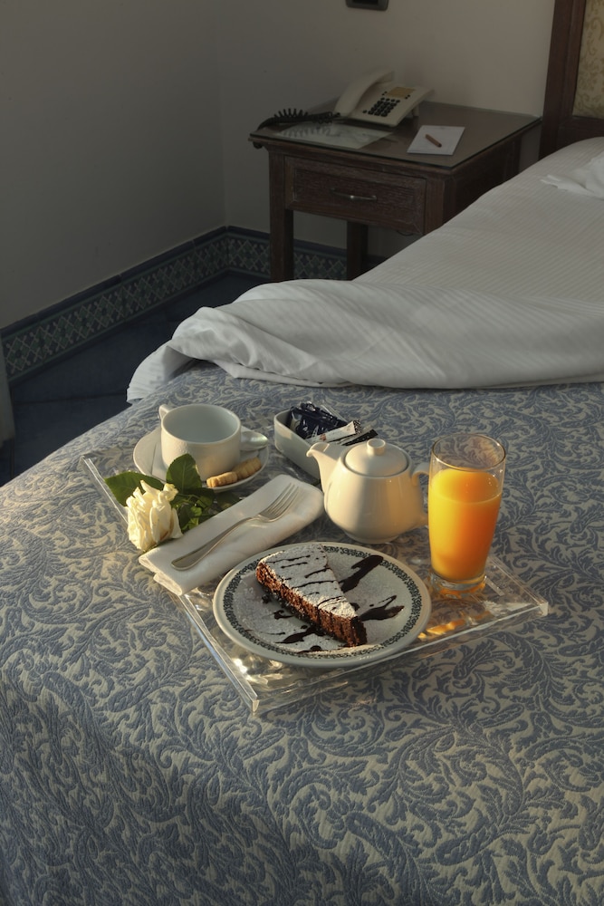 Deluxe Double or Twin Room with City View