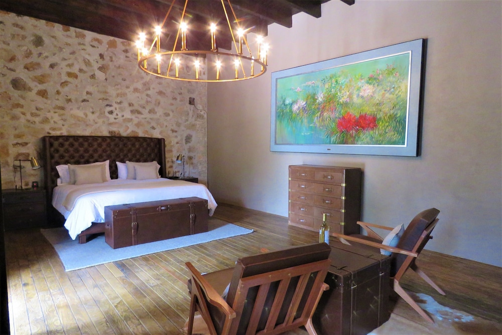 Presidential Studio Suite