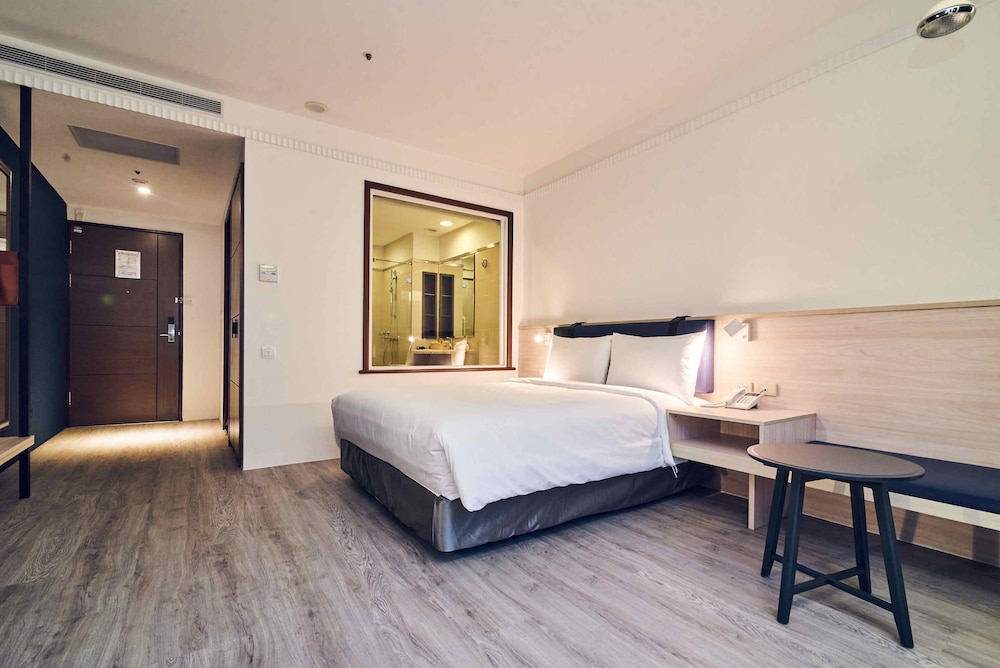 Deluxe Double Room photo 3