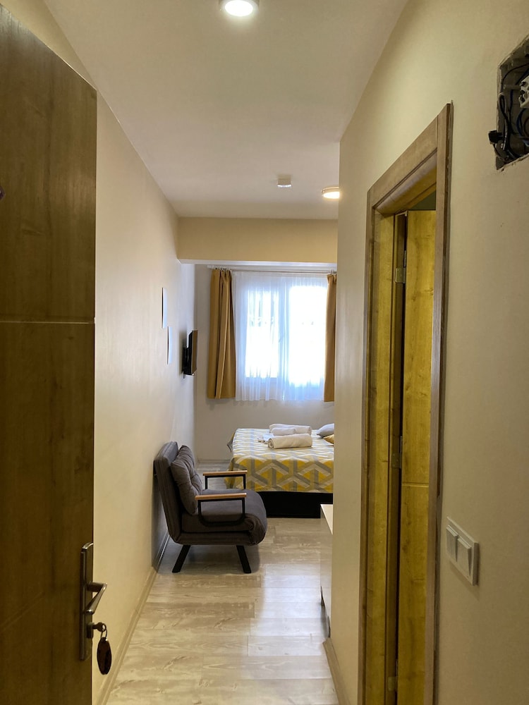 Standard Double Room photo 2