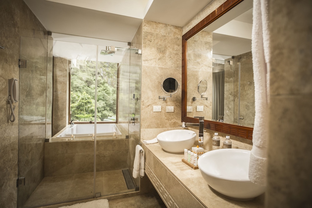 Junior Suite, 1 King Bed, River View - Photo 6