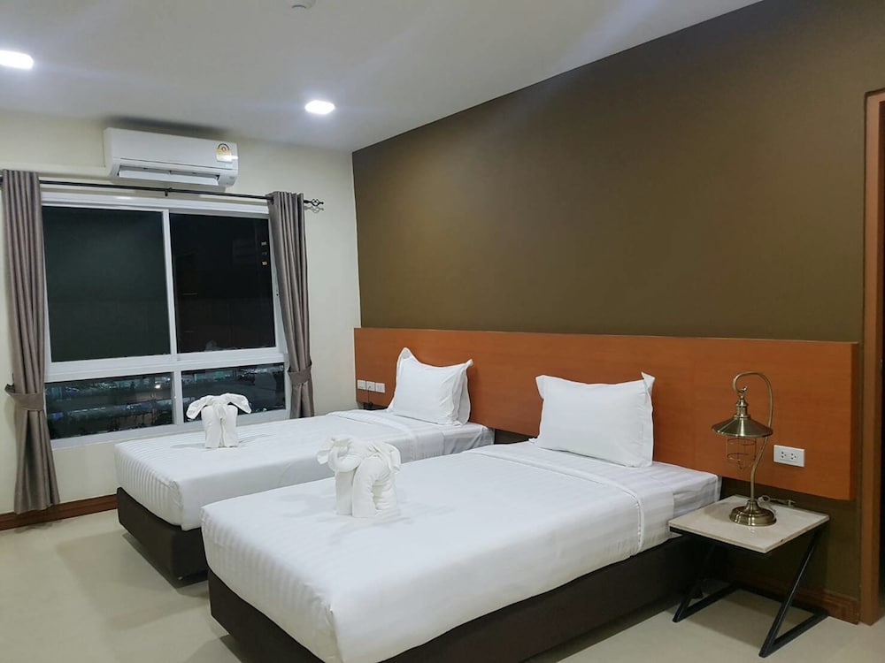 Deluxe Twin Room photo 1