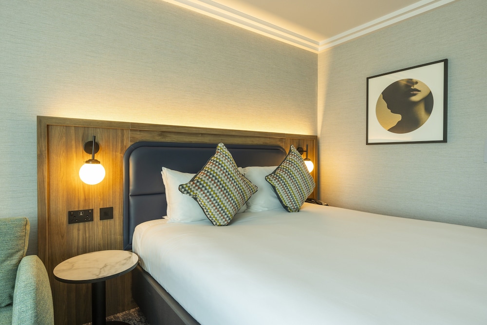 Premium Room, 1 Queen Bed - Photo 1