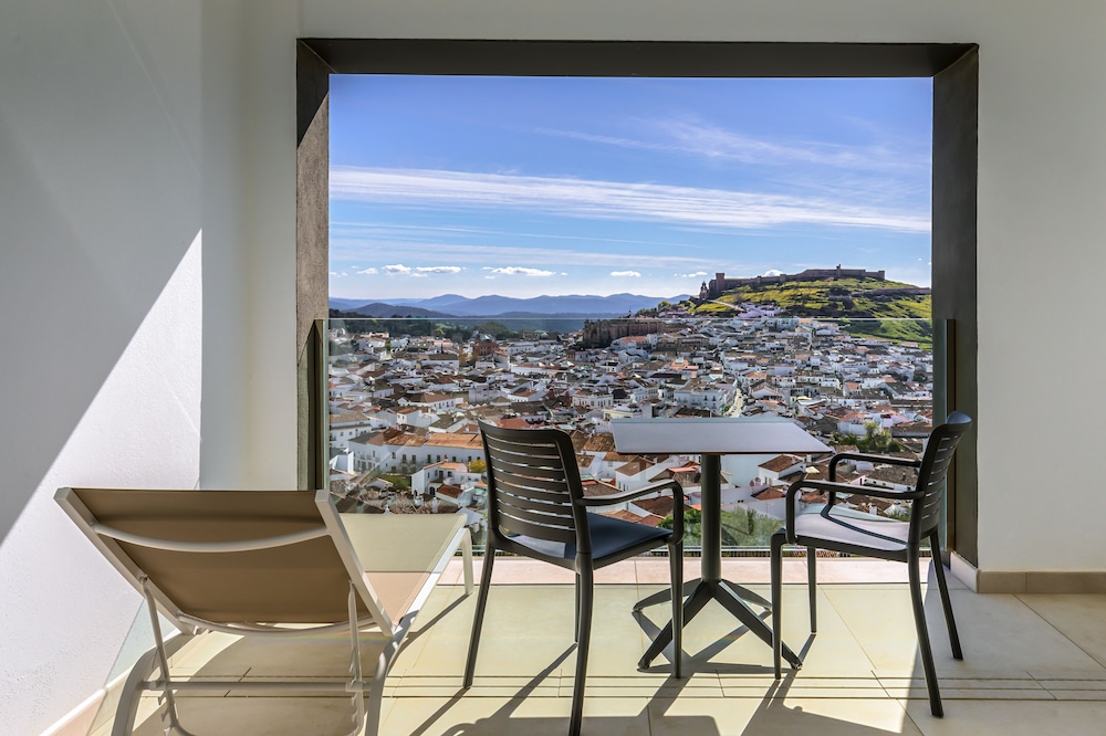 Deluxe Room (Panoramic View) - Photo 3