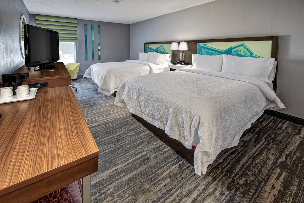 Standard Room, 2 Queen Beds - Photo 2