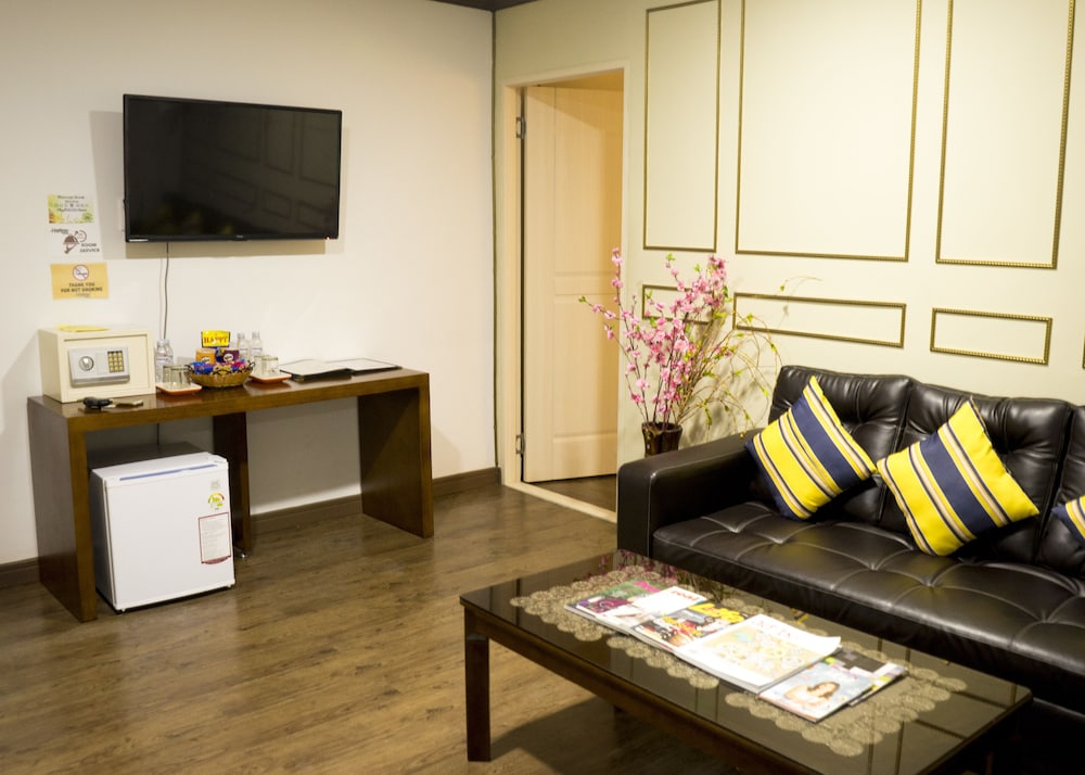 VIP Family Suite, Non Smoking photo 1