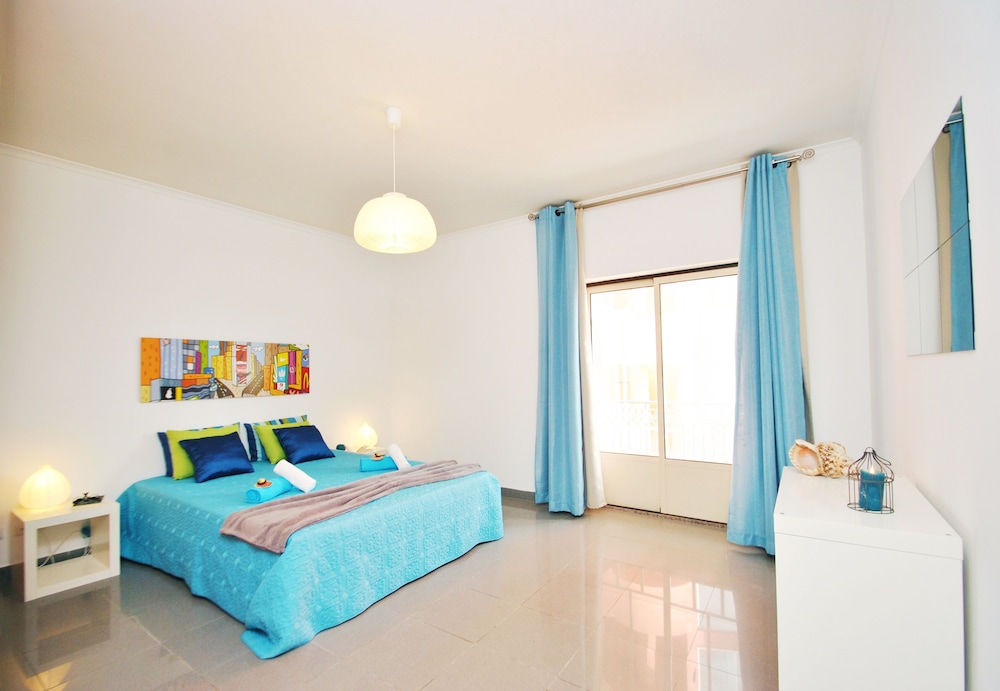 Apartment, 2 Bedrooms, Pool Access, Sea View