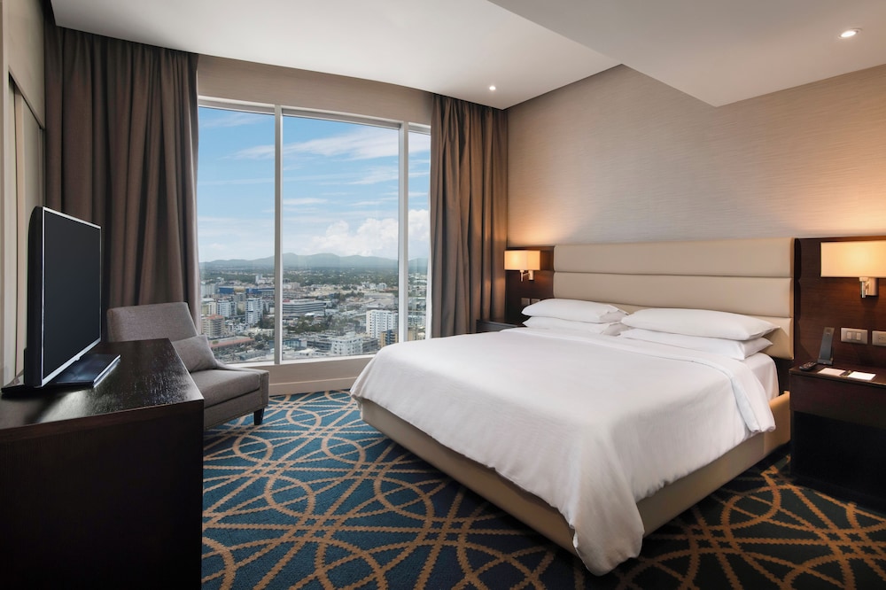 Suite, 1 Bedroom, City View, Corner