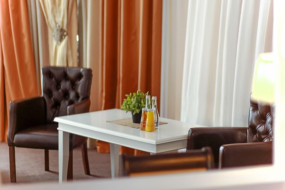Panoramic Suite, 1 Double Bed, Non Smoking, City View