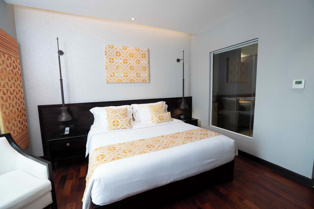 Deluxe Double Room, 1 Double Bed, City View - Photo 8
