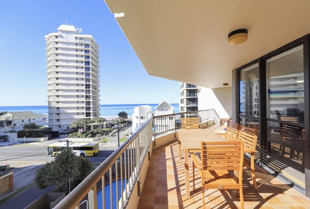 2 Bed/2 Bath Deluxe Low Floor photo 2
