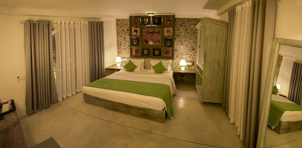 Deluxe Double (Dream Face) - Free TukTuk Drop to Galle Fort photo 2