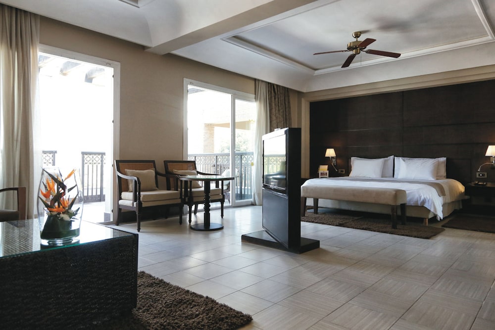 Junior Suite, Balcony, Sea View - Photo 1