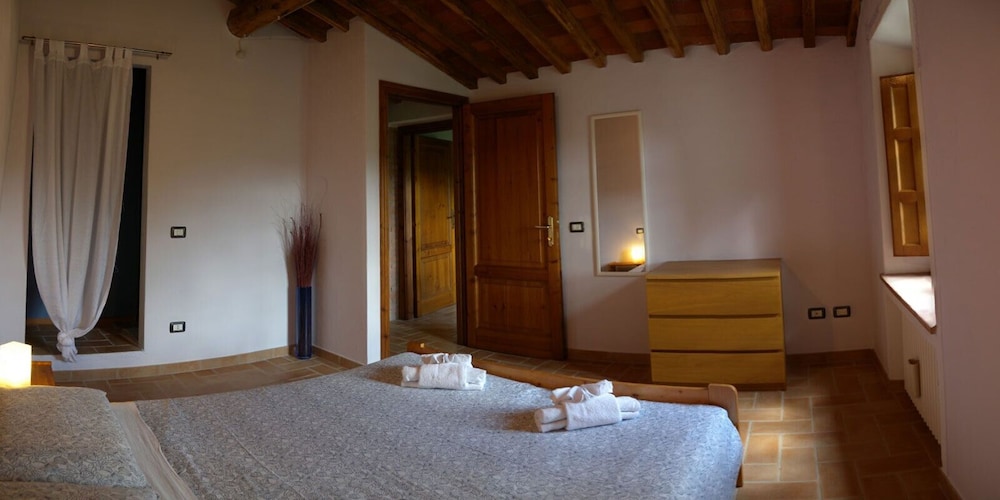 Traditional Duplex, 2 Bedrooms (Quercia) photo 1