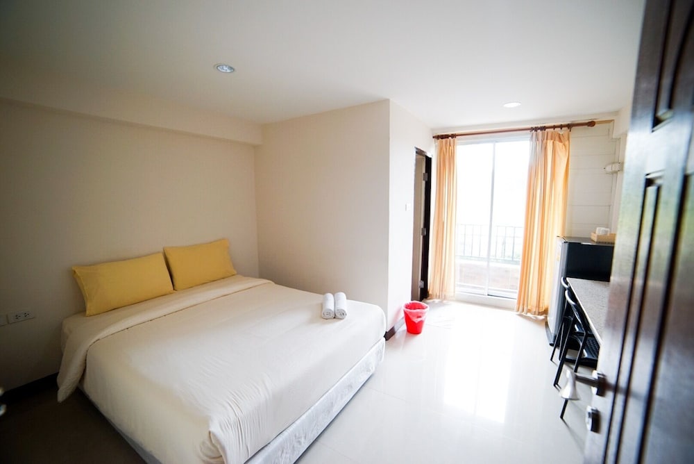 Budget Room