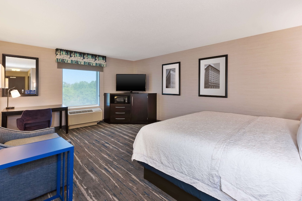 Room, 1 King Bed, Accessible, Non Smoking - Photo 2